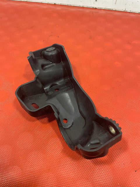 Peugeot Partner Citroen Berlingo WATER PUMP COVER 1.5 2019 - 2023  P/N 9814288880