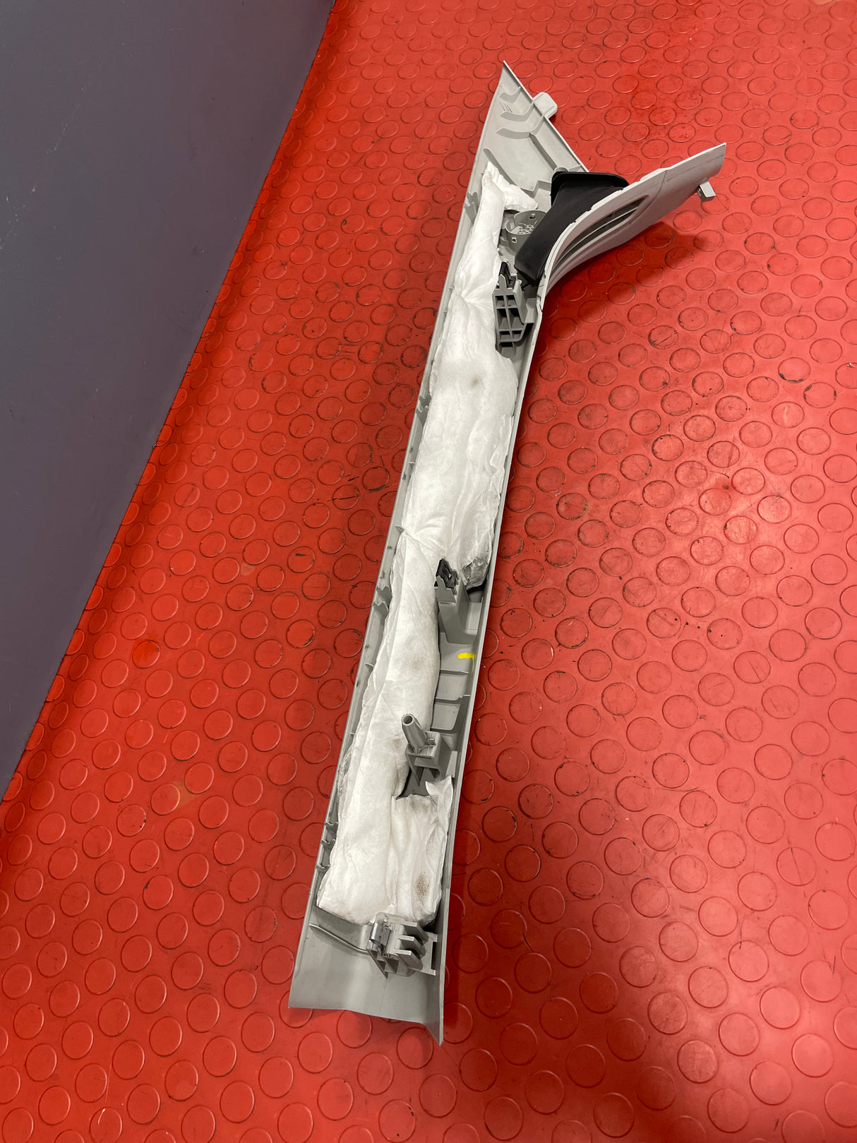 Saic Maxus Deliver 9 A PILLAR TRIM Passenger's Side 2021-2024 P/N C00099913