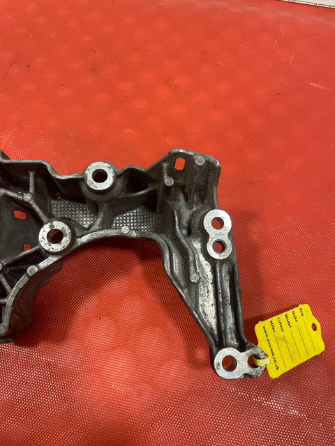 Peugeot Partner Vauxhall Vivaro Citroen Berlingo ALTERNATOR BRACKET 1.5 2020 P/N 9808696680