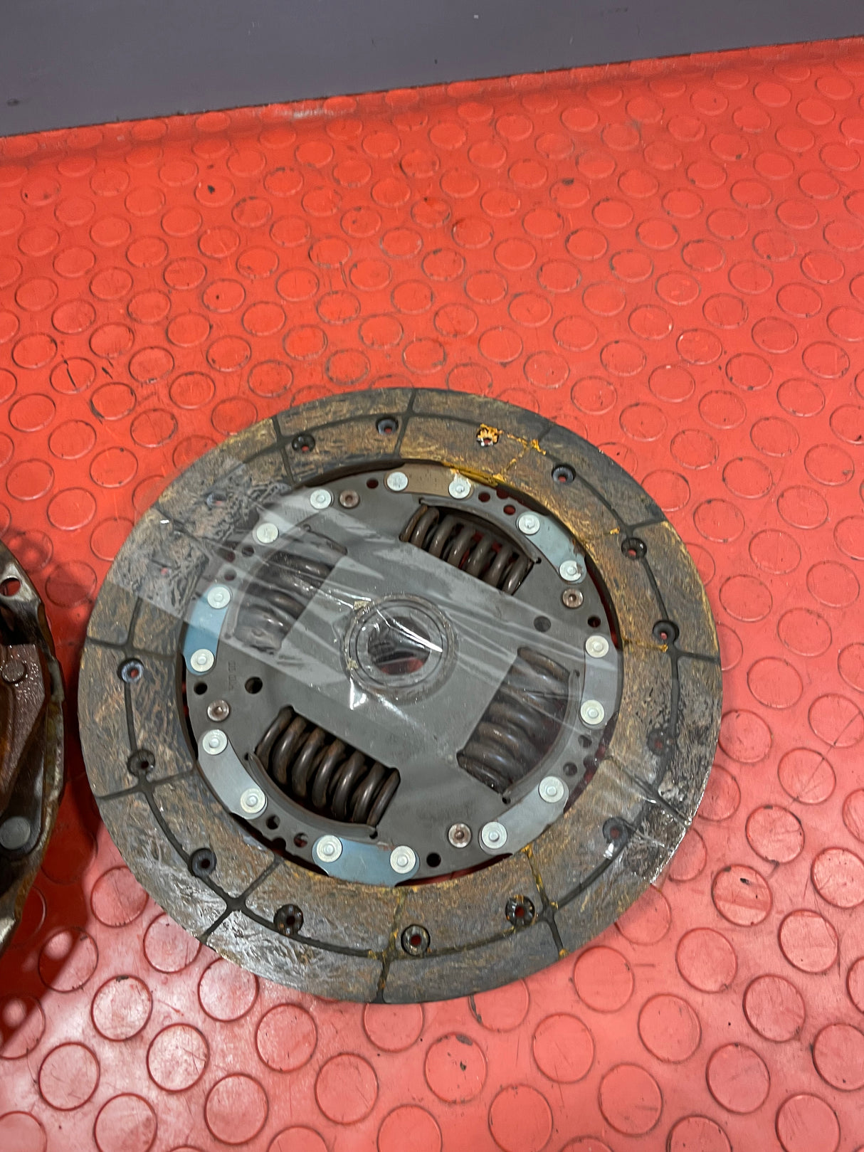 Citroen Relay/Peugeot Boxer/Fiat Ducato CLUTCH KIT PRESSURE PLATE & CLUTCH LINING 2.0 2008-2019 P/N126006510