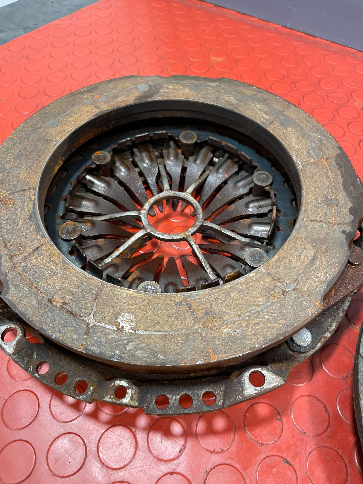 Citroen Relay/Peugeot Boxer/Fiat Ducato CLUTCH KIT PRESSURE PLATE & CLUTCH LINING 2.0 2008-2019 P/N126006510