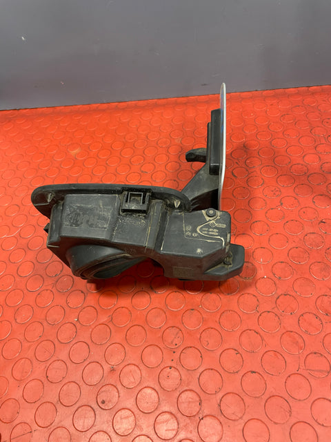 Citroen Dispatch/Peugeot Partner/Vauxhall Vivaro/Toyota Proace/Fiat Scudo FUEL COVER DOOR/FUEL FILLER CAP (Silver) 2016-2024 P/N 9808725080