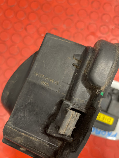 Citroen Dispatch/Peugeot Partner/Vauxhall Vivaro/Toyota Proace/Fiat Scudo FUEL COVER DOOR/FUEL FILLER CAP (Silver) 2016-2024 P/N 9808725080