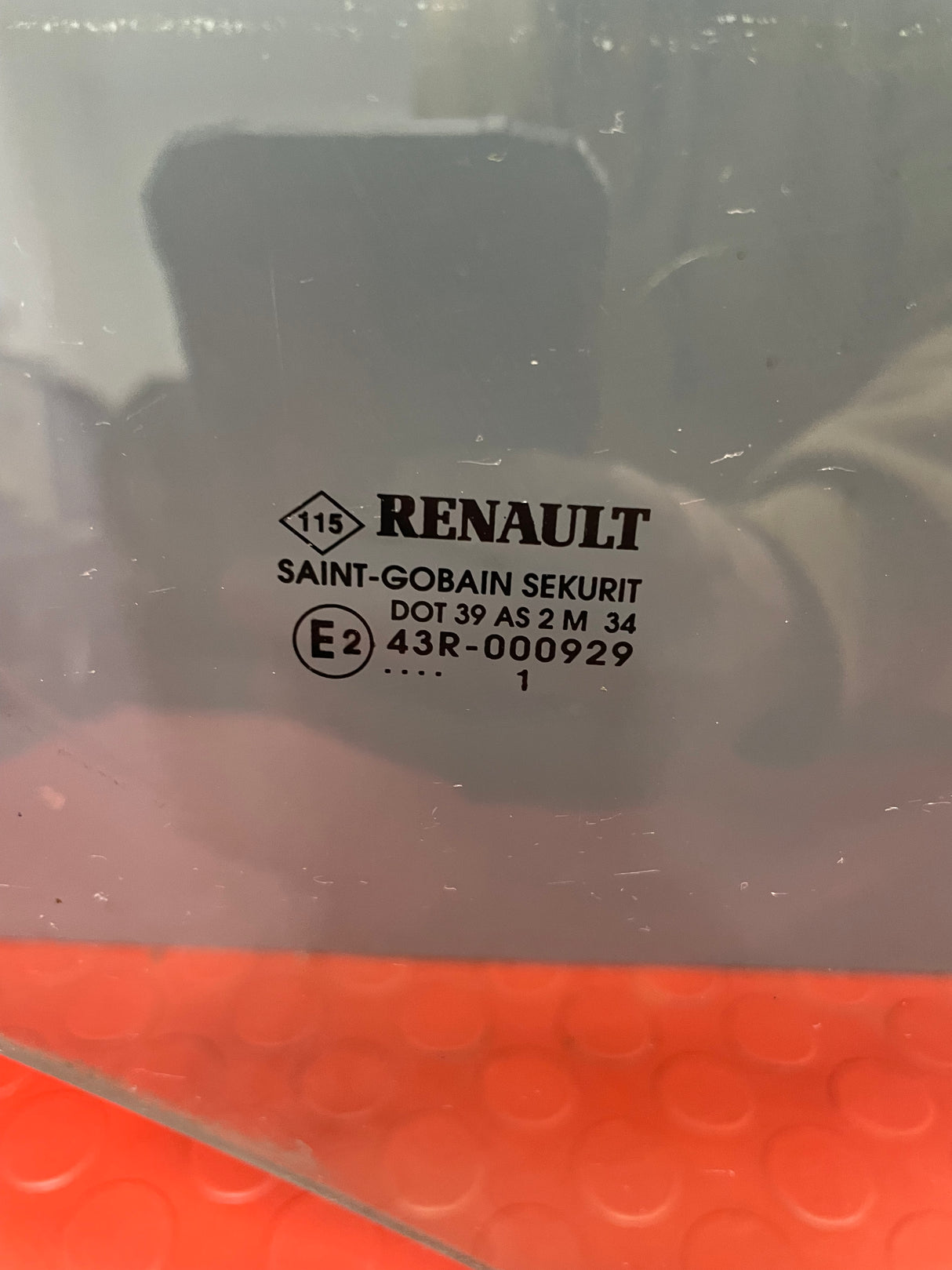 Renault Kangoo DOOR WINDOW (FRONT DRIVER SIDE) 2009 ONWARDS P/N 43R000929